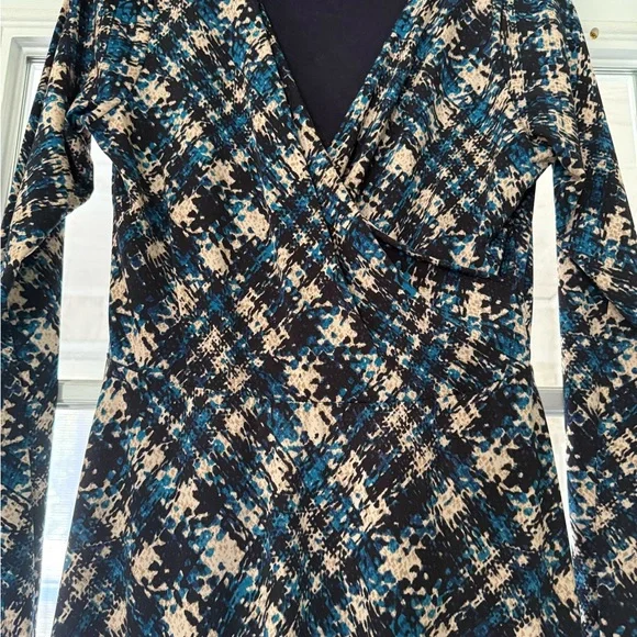Gilli Elegant Blue and Black Patterned Dress - Picture 2 of 5